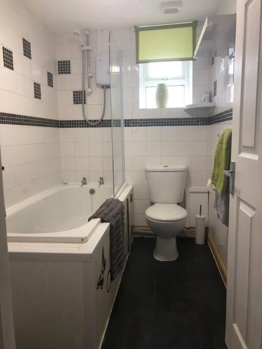 Seaton, Devon, Two Bed Apartment, Just Off The Sea Front. Екстер'єр фото